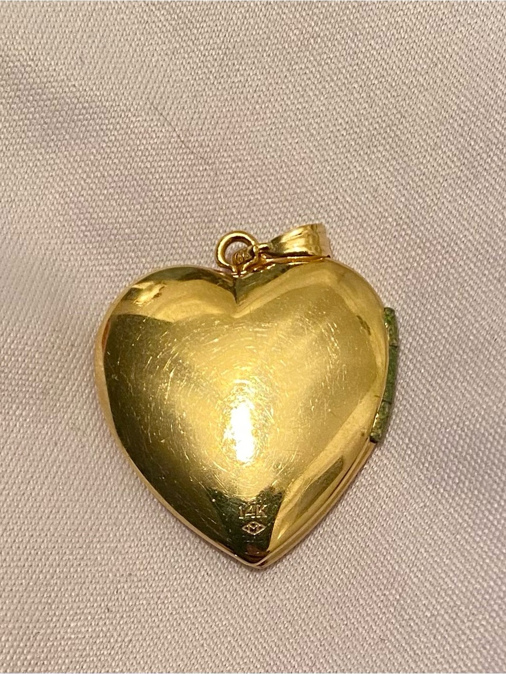 Vtg Solid 14K Gold Heart Locket Engraved Floral Shield Pendant Appx 5g Authentic - Picture 11 of 16